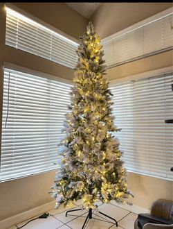 9ft Christmas Tree