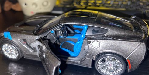 Maisto 2017 corvette scale 1/24