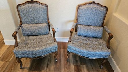 2 Queen Anne chairs