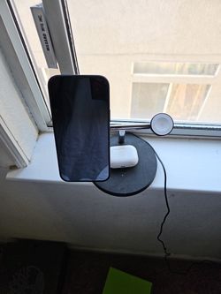 Charging Station For IPhone 