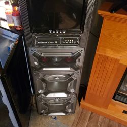 Bluetooth Speaker /Karaoke /radio/cd/aux/LED Lights/ Much More