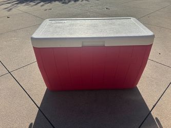 Coleman ice chest like new
