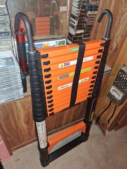 Brand new telescopic ladder not used new $75 no more no less!!