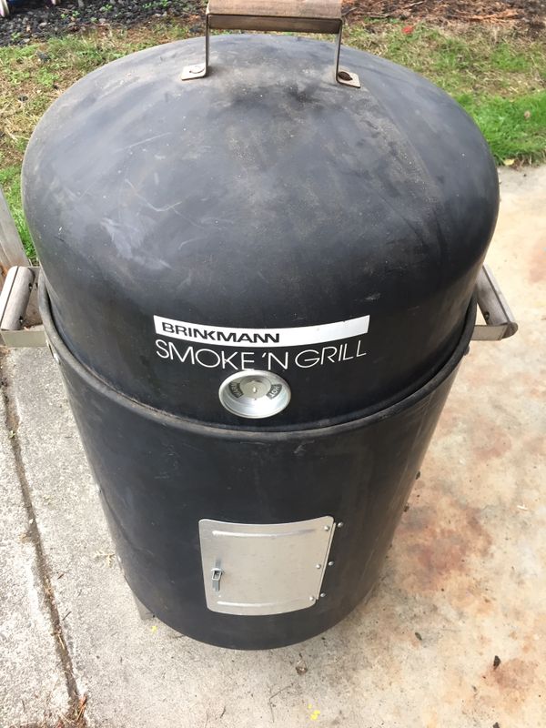Brinkmann smoke ‘n grill charcoal smoker for Sale in Lacey, WA - OfferUp