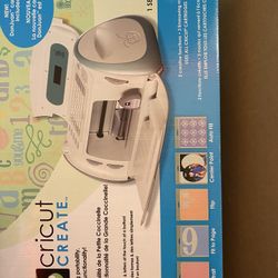 2 Cricuts And Accessories 
