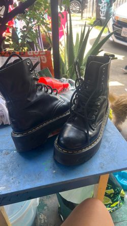Dr. Martens