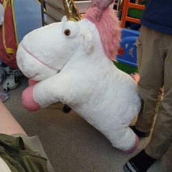 Giant Fluffy Unicorn From Despicable Me