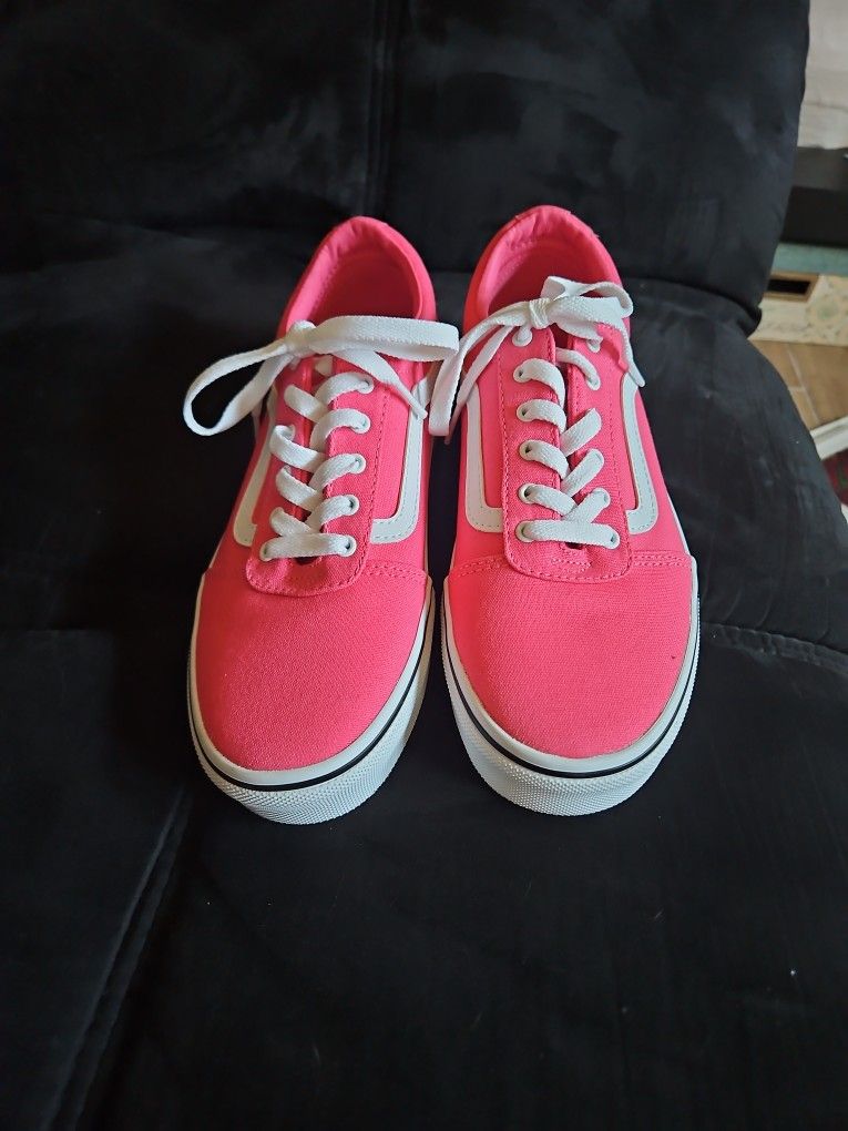 Classic VANS Pink size 5.0