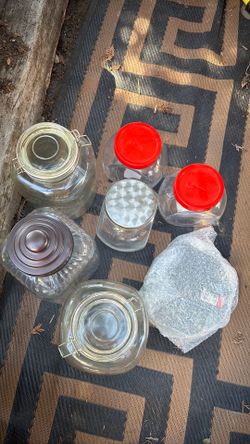 Glass jar