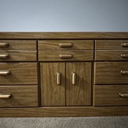 Wooden 8-Drawer Dresser