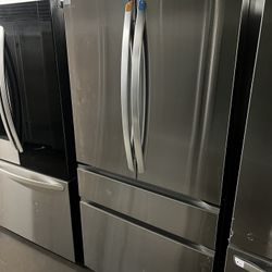 New Open Box Lg Four Door Full Size Stainless Steel Refrigerator 