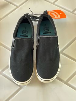 Kids Slip-On Sneakers Size 3 shoe