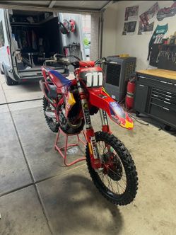 2025 gas gas 250 factory edition