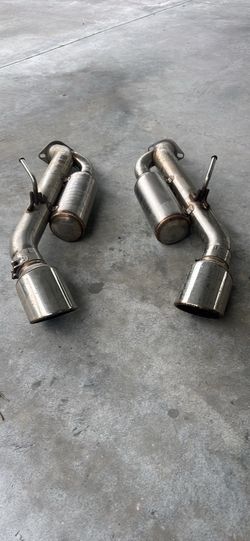 Q50 Axle-Back Exhaust