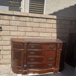 Dining cabinet (2 Pieces)