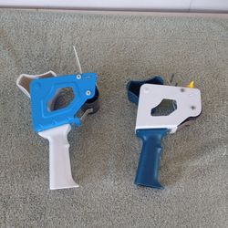 Set of 2 tape dispensers