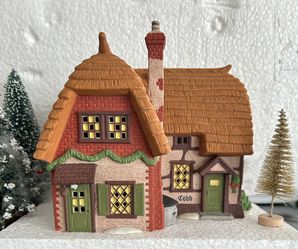 Cobb Cottage, Department 56 , Christmas Village Houses