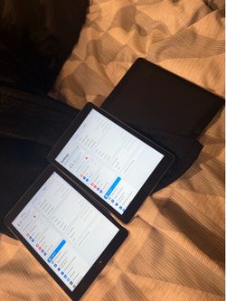 iPads 6th gen 32GB and 128GB