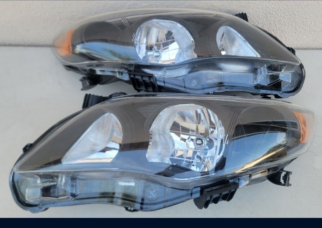 11-13 Toyota Corolla Headlights Luces Micas Calaveras Faros Faroles Focos