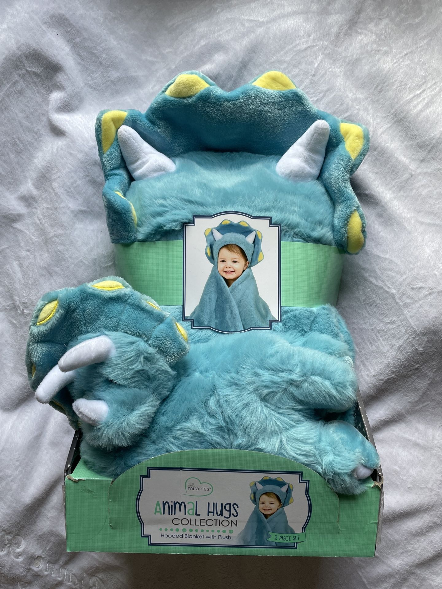New LITTLE MIRACLES Animal Hugs Dinosaur Plush Hooded Blanket 2 Piece Set Blue. Little Miracles Hooded Blanket & Plush Dinosaur Set...New. Darling p