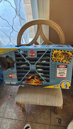 Jurassic world giga Dino
