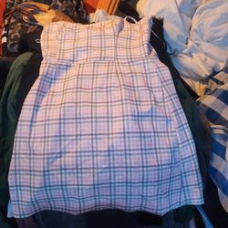 Juniors Clothing. Many To Choose From