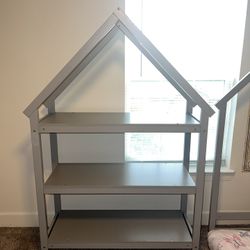 Toddler Day/night Bed. Barley Used. $180