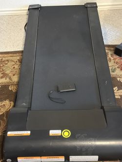 Caminadora compacta eléctrica (Walking Pad) con control remoto – Excelente condición