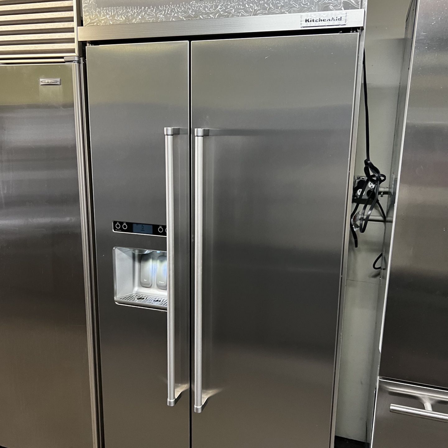 Kitchen Aid 36”wide Built In Stainless Steel Refrigerator 