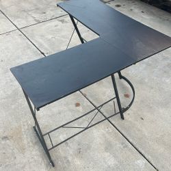 Corner Desk