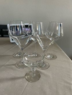 Set of  6 Clear Crystal Wine Glasses