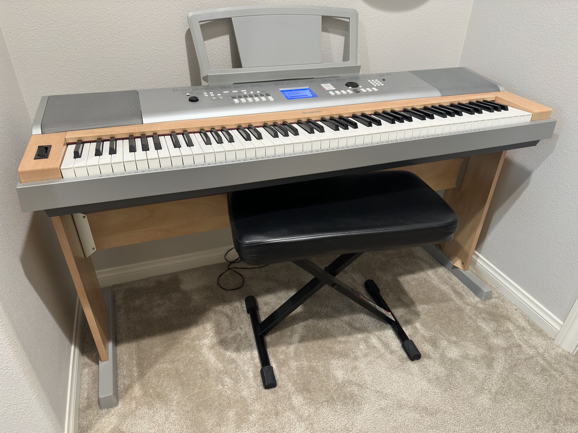 Yamaha Portable Grand Keyboard 
