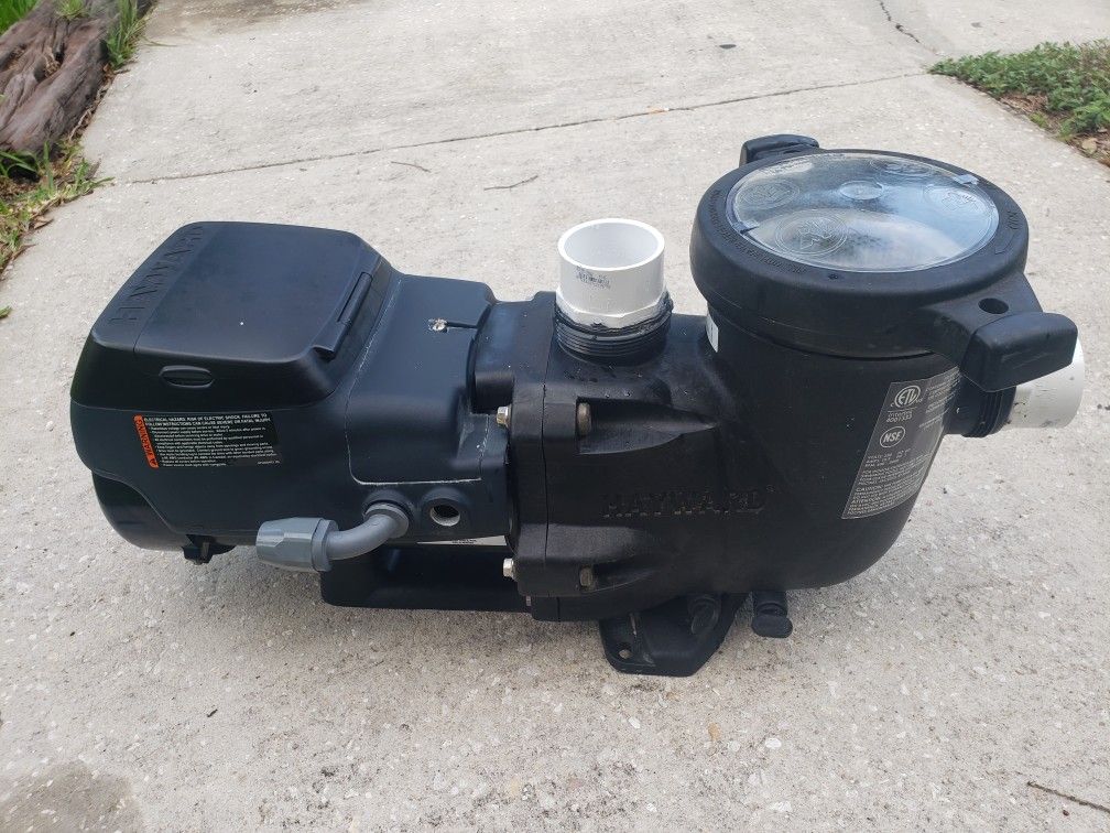 Hayward Tristar 950 variable speed pool pump broke for Sale in