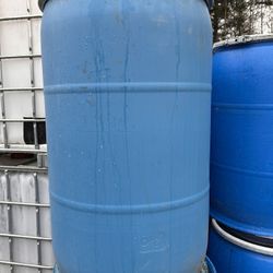55 Gallon Plastic Drums, With Lids !