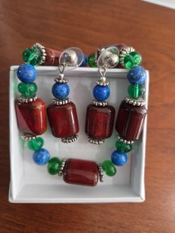Bracelet and earrings
