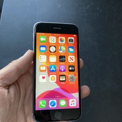 iPhone 6. Like New And Unlocked! 