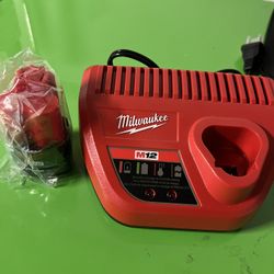 Milwaukee M12 Battery And Charger 