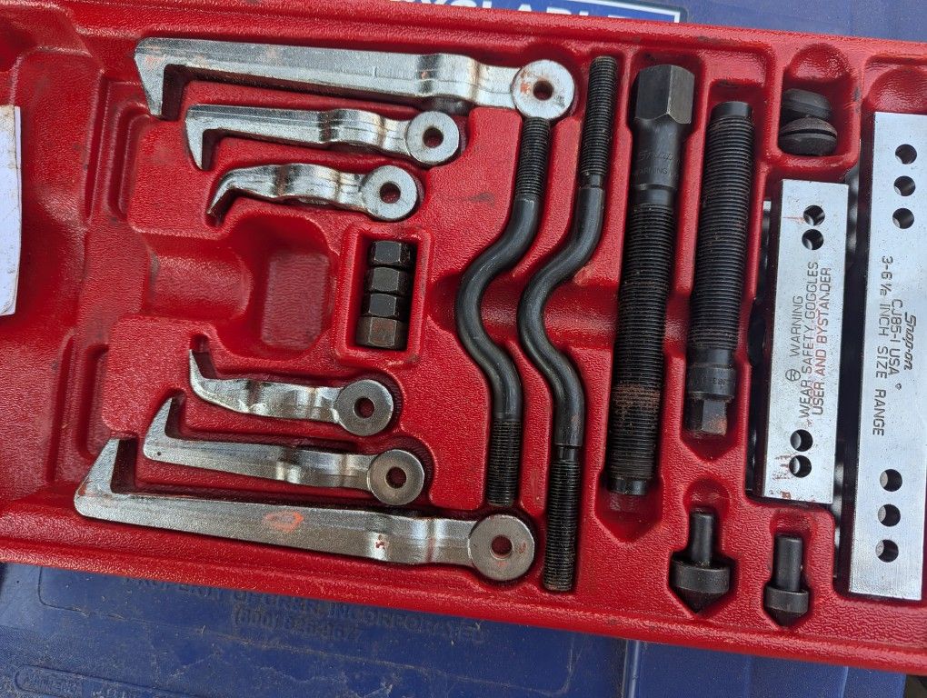 Snap on CJ2002 Gear Puller Set