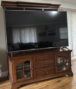 Entertainment center