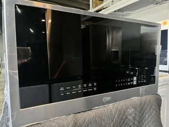 New LG ThinQ  1.7 cu. ft. Over-The-Range Microwave.