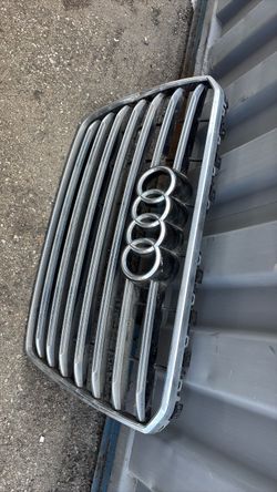 Audi grill small scuff on corner