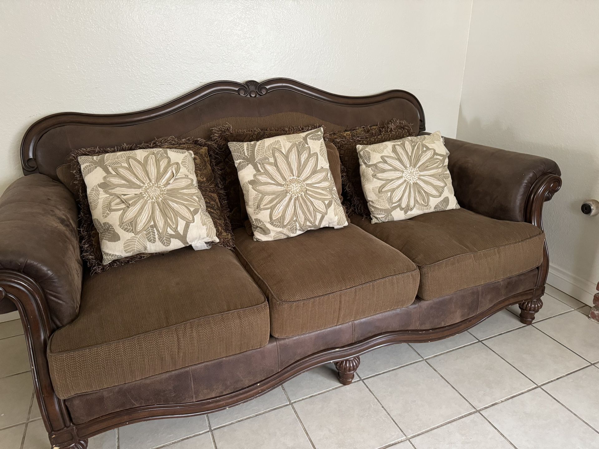 Furniture 200$‼️