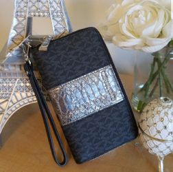 NEW MICHAEL KORS Black Silver Phone Wristlet Wallet Clutch