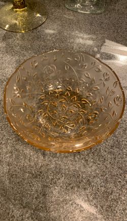 Light pink glass bowls