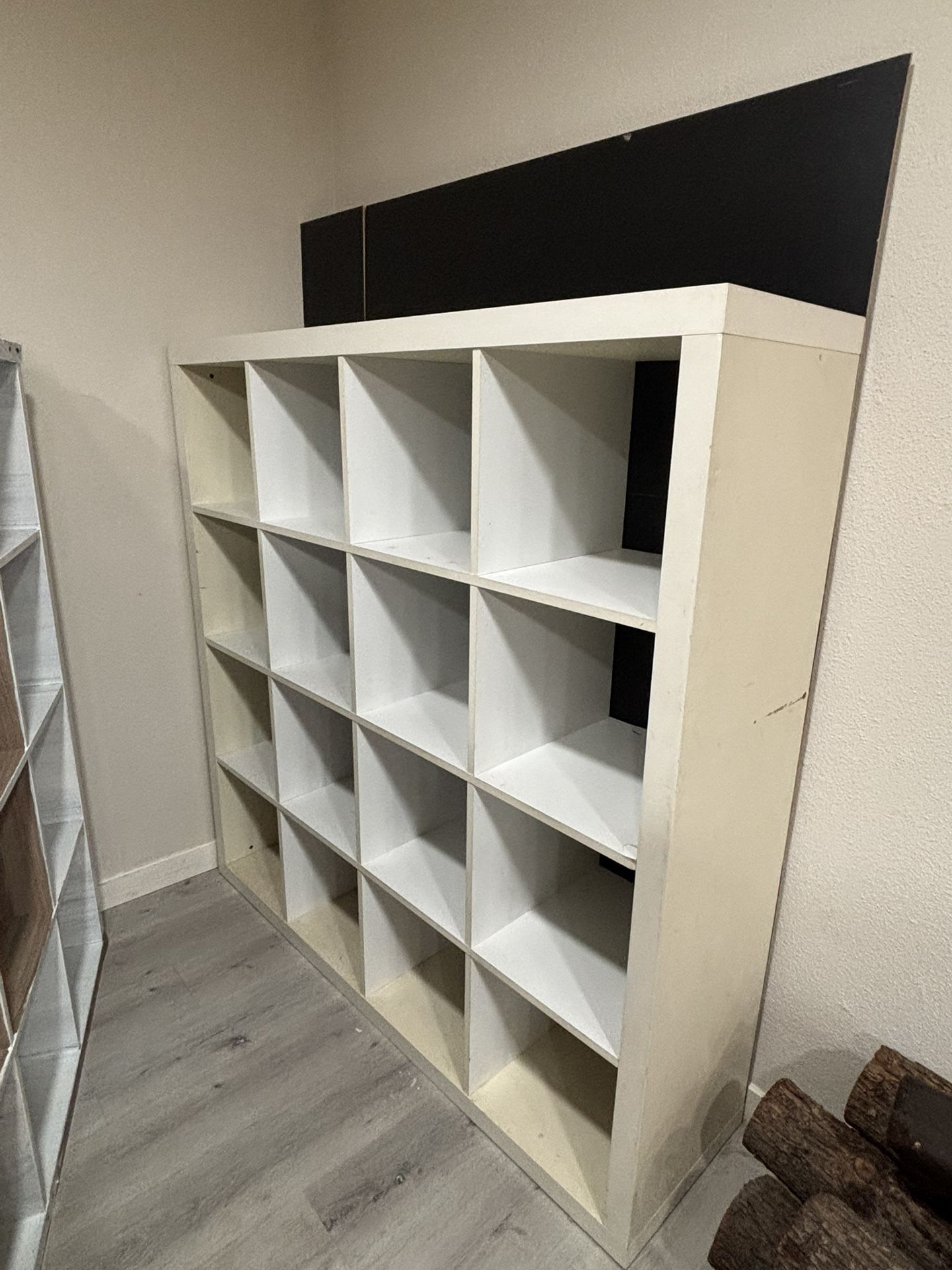 2 Bookshelves