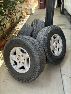 Toyota Tacoma Tires