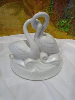 Vintage Lenox cake topper new