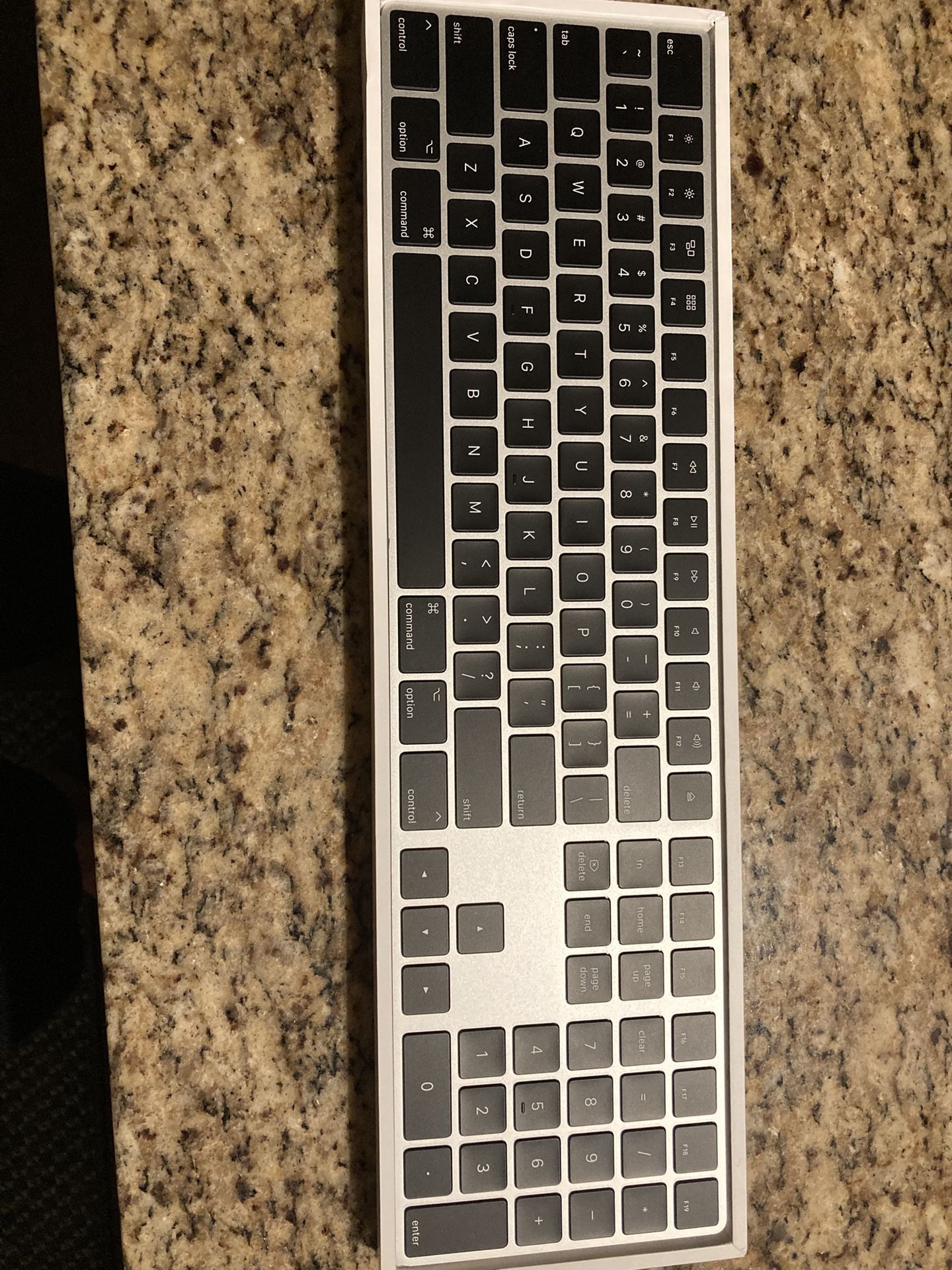 Apple Wireless Keyboard 2 W/ Numeric A1843 New Never used