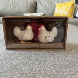 RAE DUNN CHICKEN SALT SHAKERS