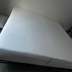 Serta King Mattress Gel Memory Foam 
